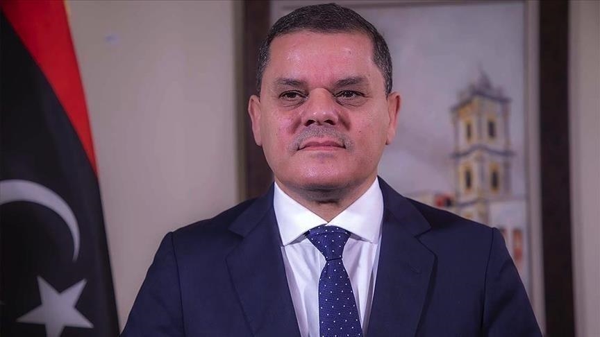 رئيس الحكومة الليبية يعلن وفاة رئيس الأركان محمد الحداد ومرافقيه في حادث أثناء عودتهم من تركيا.