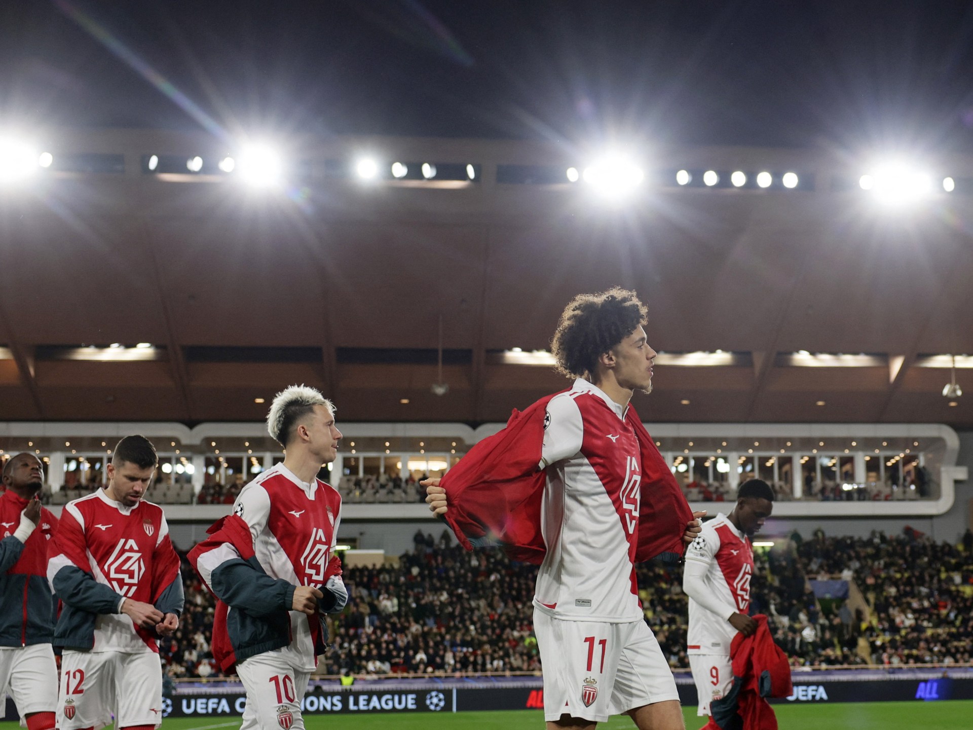 اتفاق وشيك بين موناكو وسان جيرمان لضم نجم الدوري الفرنسي أكليوش