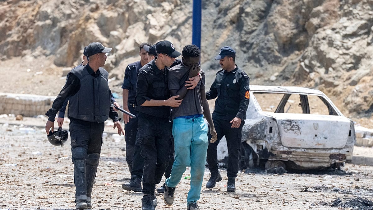 شائعات وسائل التواصل تشعل أزمة هجرة حادة بين المغرب وإسبانيا