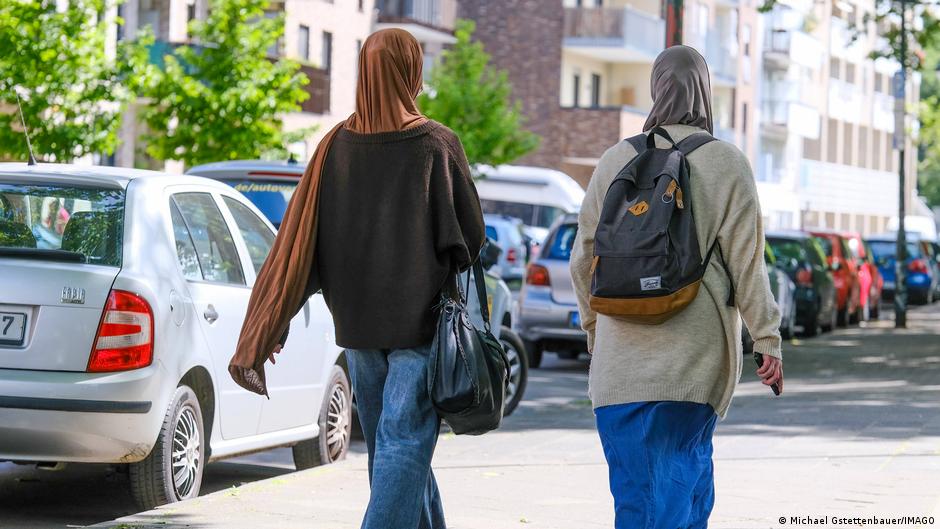 محكمة ألمانية تجيز اتهام منظمة حكومية بتزوير إحصائيات العنصرية ضد المسلمين
