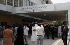 مصرع 14 رضيعاً في حريق بمستشفى باكستاني