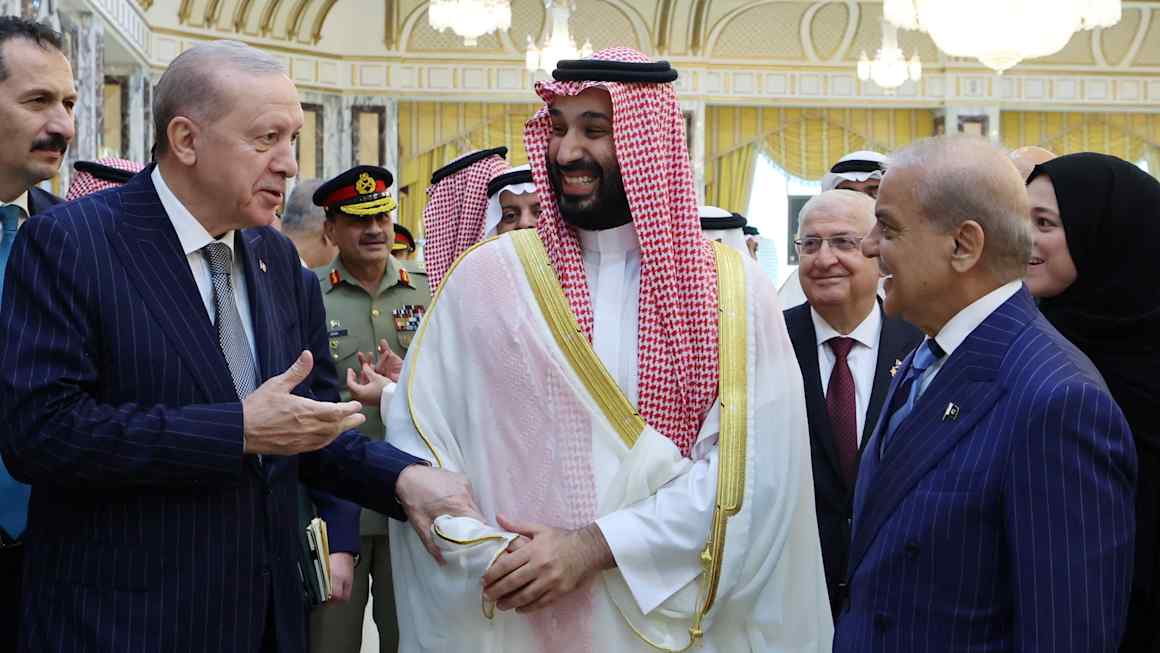 السعودية وتركيا وباكستان توقع اتفاق دفاعي تاريخي في مكة