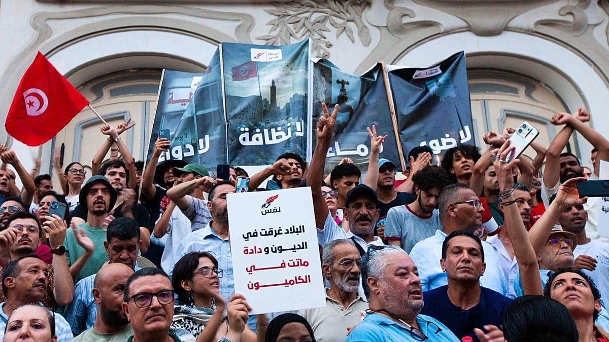 الاتحاد الأوروبي يعبر عن قلقه من ضمانات المحاكمة العادلة بعد تثبيت أحكام قضية التآمر في تونس